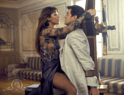 The World Is Not Enough (1999) Pierce-Brosnan-and-Sophie-Marceau-in-The-World-Is-Not-Enough-1999