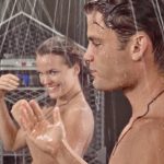 Coed shower in Starship Troopers (1997)
