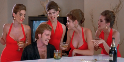 Denise Richards, Denis Leary, Suzie Hardy, Karman Kruschke, and Mary Lynn Naggie in Loaded Weapon 1 (1993)